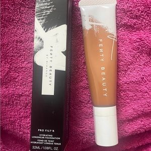 Fenty beauty foundation in color 420